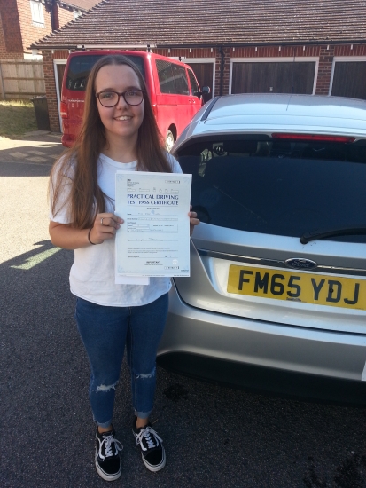 01 August 2018 - Ella passed 1st time with just 4 minor driving faults! Well done Ella, that was an excellent result