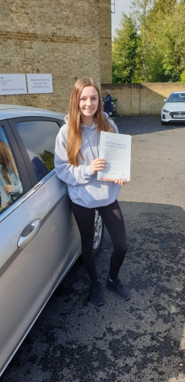10 May 2019 - Lizzie passed with just 6 minor driving faults! Well done Lizzie, that was a really good result.