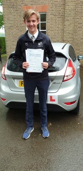 12 June 2019 - James passed 1st time with only 1 minor driving fault! Well done James, that was an excellent result.