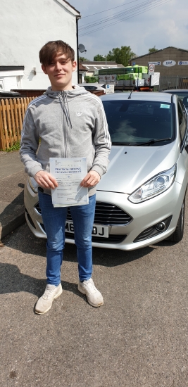 20 May 2019 - Tom passed in Tunbridge Wells with only 1 minor driving fault! Well done Tom, that was an excellent result.