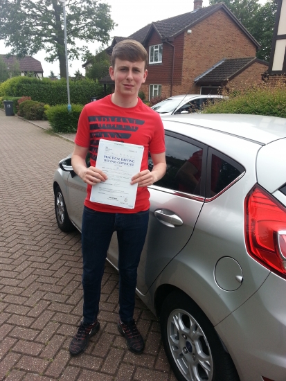 21 May 2018 - Tom passed 1st time with 7 minor driving faults! Well done Tom, that was a really good result.