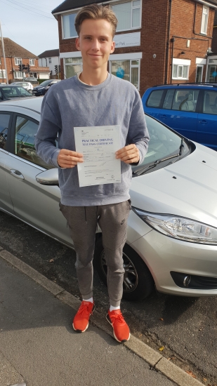 23 October 2018 - Alfie passed with just 6 minor driving faults! Well done Alfie, that was a really good result.