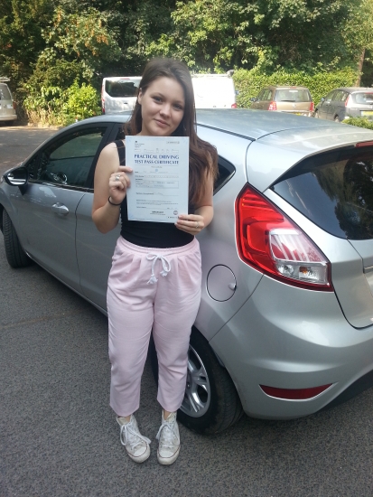 26 July 2018 - Joella passed 1st time with just 5 minor driving faults! Well done Joella, that was a really good result.