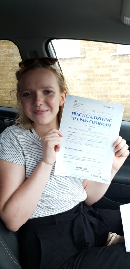 26 July 2019 - Maddie passed 1st time in very challenging conditions (heavy rain) with only 4 minor driving faults! Well done Maddie, that was an excellent result.