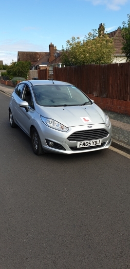 27 December 2021 - Issy passed in Sevenoaks driving her own car at the first attempt and with only 1 driver fault! Well done Issy, that was an excellent result.