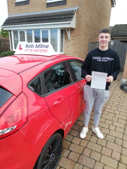 Many congratulations to a delighted Will Jenson Henley of Clevedon on an excellent drive and well deserved 1st time pass at Weston-super-Mare on 8th January