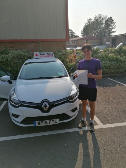 Many congratulations to a very happy Morgan Sinclair of Wrington on an excellent drive and well deserved 1st time pass at Weston-super-Mare on 16th September