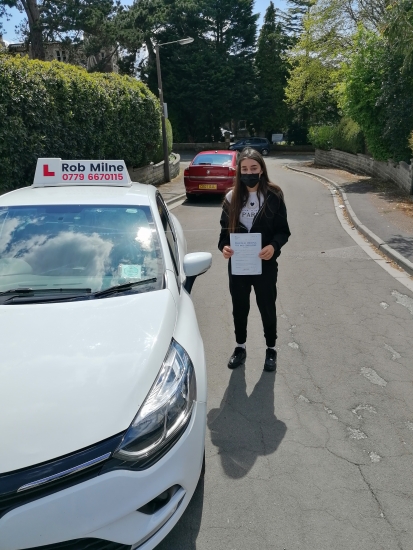 Many congratulations to a delighted Emily Nicholson of Clevedon on an excellent drive and well deserved pass at sunny Weston-super-Mare on 6th May