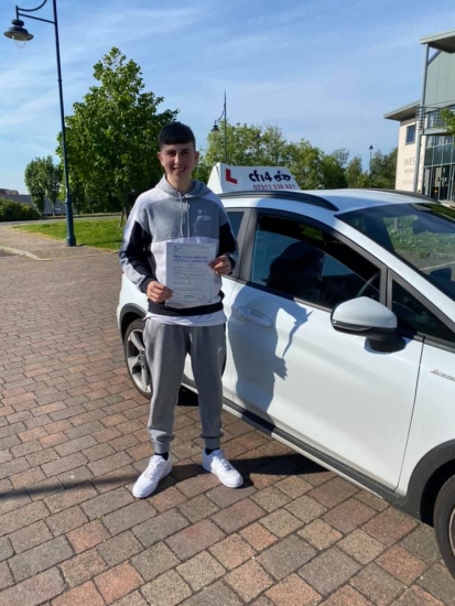 Huge congratulations to Jack Cox on passing his practical driving test on his first attempt in Barry today - I’m sure you will be picking me and your mum up from some random pub one day soon 🙈 good luck in your new job too - so proud of you today xx