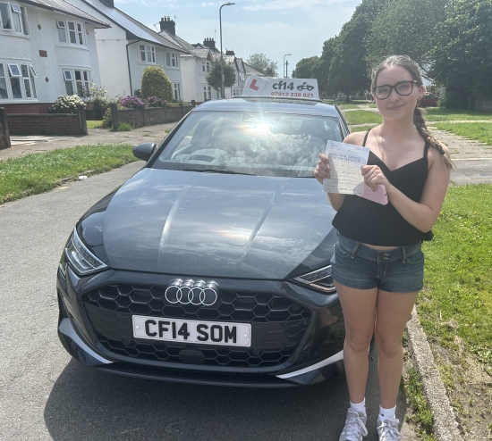 Many Congratulations To Hannah, Passing On Her First Attempt With Just 1 Driving Fault 👏👏👏Another Great Student, Making My Life Nice And Easy - Now The Proud Holder Of A Full Driving Licence, Just In Time For Summer - Not Sure If She Will Be Driving Her Friends Around Or Parents Looking For A New Kitchen (Good Luck With Renovations)Drive Safely - Study Hard But *** 🚘 Many Congratul