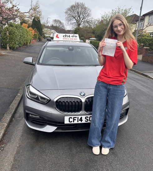 Many Congratulations To Eve, Passing On Her Very First Attempt In Cardiff Today! 👏👏👏It Really Didn´t Take Her Long - Her First Lesson Was On 12th Feb, And Just Under 23Hrs Of Tuition!