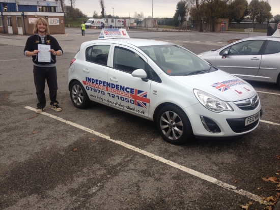 Congratulations Robbie passed 29102014 at Watnall test centre <br />
<br />
2nd time with 4 faults 