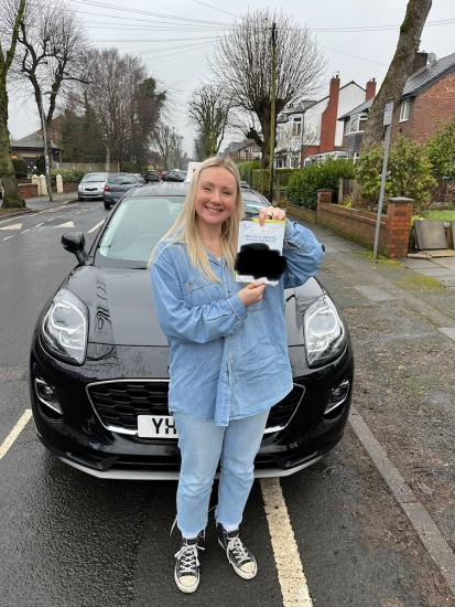 Really well done to Jenny for passing her practical test at Cheetham Hill on 25th January with just 2 driver faults.