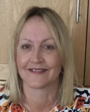 Hi my name is Michelle and I am the owner of Bell School of Motoring.  I have been a fully qualified driving instructor since 2006 when I started along with my husband Steve on our adventure of setting up our own driving school.
