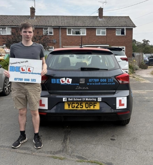 Another GREAT PASS for instructor Matt with only<br />
ONE fault
