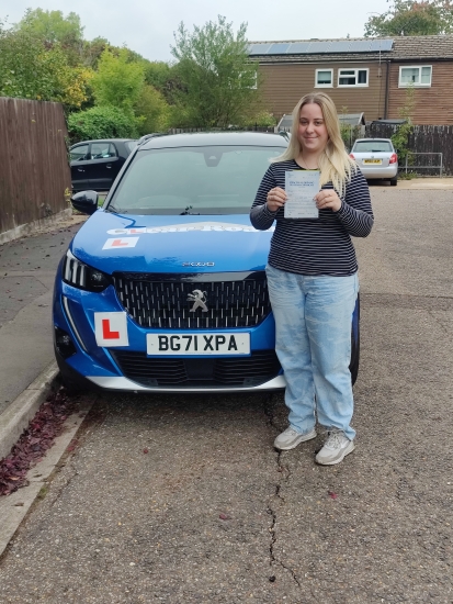 Congratulations to Daelarrna on passing her driving test on the 30th September 2022... Well done 👍