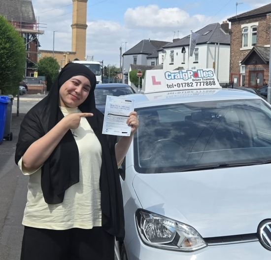 Huge congratulations today to Diana Zaoui.🥳Diana has passed her driving test at her first attempt and with just 5 driver faults.Well done Diana, safe driving from all at Craig Polles Instructor Training and Driving School. 🙂🚗Automatic Driving instructor-Debbie Griffin