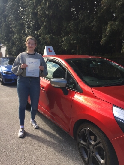 I passed my driving test first time, all thanks to Diana! She is a very patient and calm teacher, who helped me to build my confidence on the road. Diana is super reliable and friendly and made my learning experience enjoyable. 10/10⭐️’
