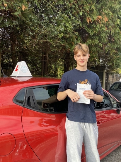 Fantastic instructor with high standards and a focus on safety, which helped me to become a confident driver and pass first time. I´m very thankful for Diana´s dedication and would recommend her to anyone learning to drive.