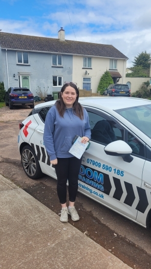 Julie is a brilliant instructor and always accommodating towards arranging lessons. I&acute;m very grateful to Julie for the support, patience and kindness she gave every lesson, leading me to pass first time! Would highly recommend! Thank you!