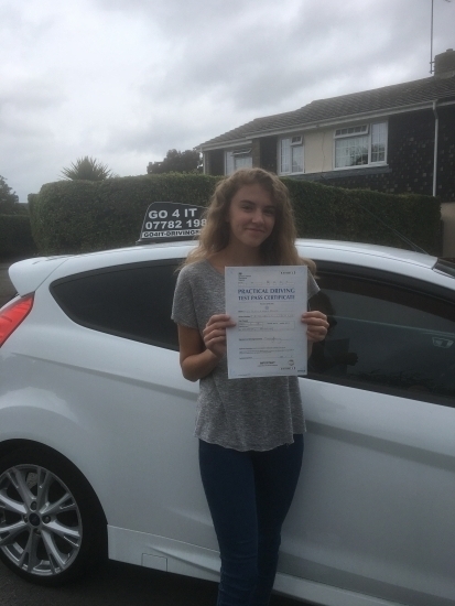 A fantastic 1st time pass. Well done Jess.