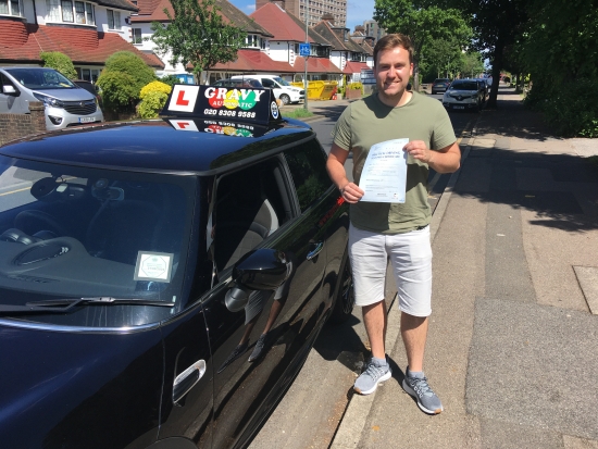 Lessons were structured and Simon helped me to build confidence as I am a nervous driver. Progress cards help to see where weaknesses are and focus your mind. Simon was a fantastic instructor, thank you!