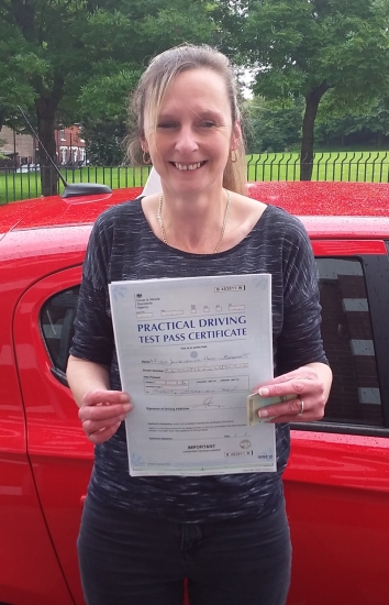 Jackie Bassett passed on 19/6/19 with Garry Arrowsmith! Well done!