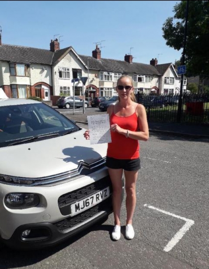Nicola Parker passed with Peter Cartwright on 26/6/18! Well done!
