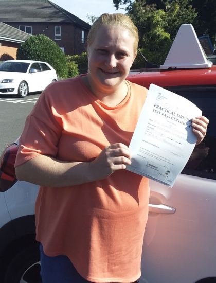 Leanne Jefferson passed on 14/9/19 with Garry Arrowsmith! Well done!