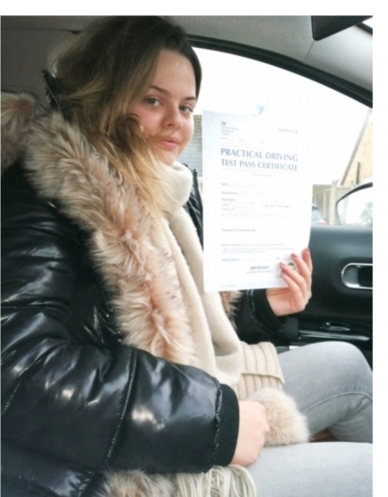 Bianca passed on 7/1/20.  <br />
<br />
Bianca says 'I´d like to say that Peter is an amazing driving instructor. He helped me through the whole journey, was patient with me and taught me how to drive safe. Thank you very much and wish all instructors were this good. Amazing experience'.