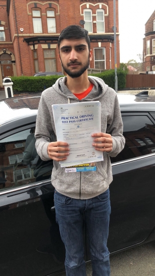 Congratulations to Zakir passing his driving test with <br />
L-Team driving school for the first time!! #passed#driving#learner🏆 #manchester#drivinglessons #help #learning #cars Call us know to get booked in on 0333 240 6430<br />
<br />
<br />
PASS IN APRIL 2018