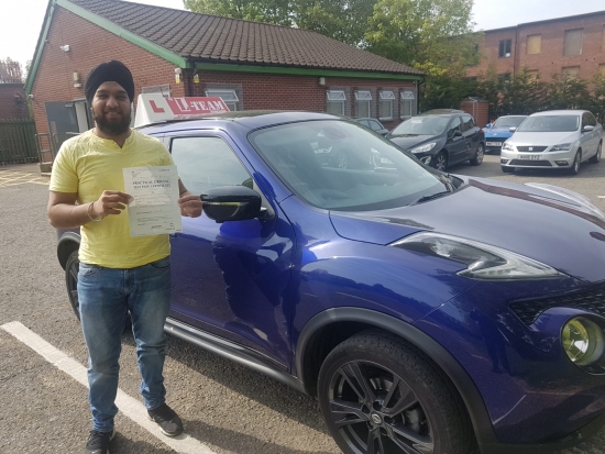 Congratulations to Charan passing his driving test with <br />
L-Team driving school for the first time!! #passed#driving#learner🏆 #manchester#drivinglessons #help #learning #cars Call us know to get booked in on 0333 240 6430<br />
<br />
<br />
PASSED MAY 2018🏆