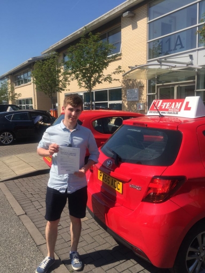 Congratulations to Daniel passing his driving test with <br />
L-Team driving school for the first time!! #passed#driving#learner🏆 #manchester#drivinglessons #help #learning #cars Call us know to get booked in on 0333 240 6430<br />
<br />
<br />
PASSED MAY 2018🏆