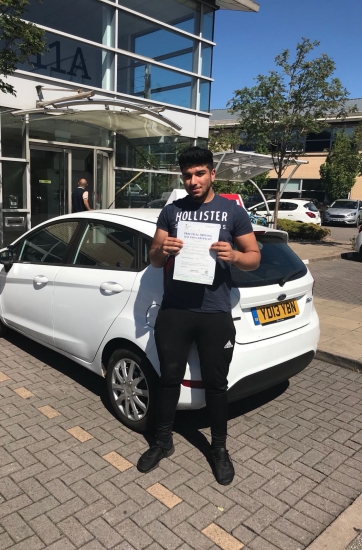 Congratulations to Zain passing his driving test with L-Team driving school for the first time!! #passed#driving#learner🏆 #manchester#drivinglessons #help #learning #cars Call us now to get booked in on 0333 240 6430<br />
<br />
PASSED JULY 2018 🏆