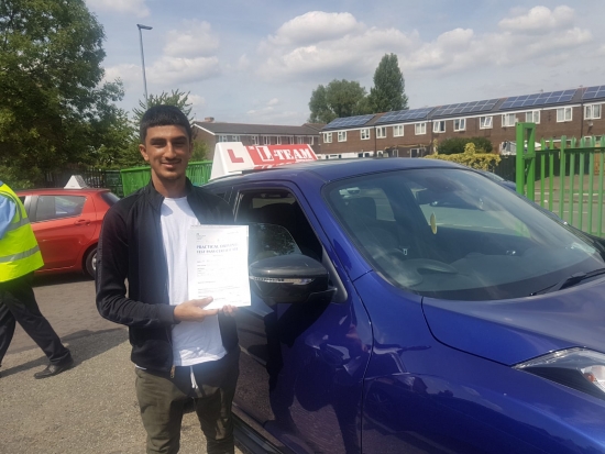 Congratulations to Hashim passing his driving test with L-Team driving school for the first time!! #passed#driving#learner🏆 #manchester#drivinglessons #help #learning #cars Call us now to get booked in on 0333 240 6430<br />
<br />
PASSED JULY 2018 🏆
