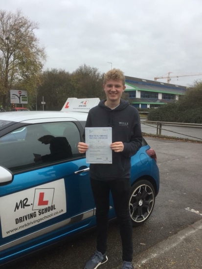 Congratulations to Daniel Topps from Newmarket who passed 1st time in Cambridge on the 2-12-17 after taking driving lessons with MRL Driving School
