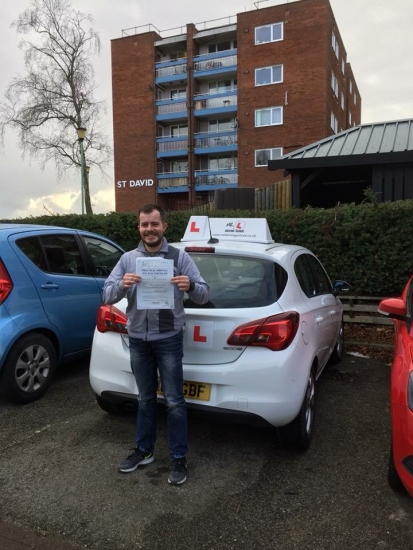 Congratulations to Mateusz Studencki from Newmarket who passed 1st time on the 6-2-18 in Cambridge after taking driving lessons with MRL Driving School