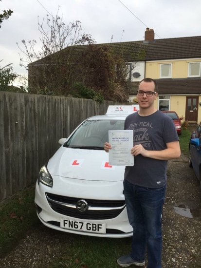 Congratulations to Sam Nicholas from Soham who passed his extended driving test at the 1st attempt in Cambridge on the 7-12-17 after taking driving lessons with MRL Driving School