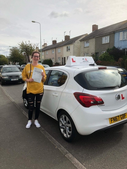 Congratulations to Roisin Boyle from Newmarket who passed 1st time in Cambridge on the 14-9-18 after taking driving lessons with MR.L Driving School.