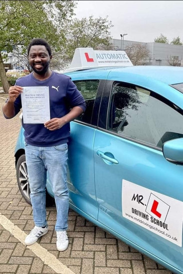 Congratulations to Samuel Somuyiwa who passed his automatic driving test 1st time in Cambridge on the 7-12-21 after taking driving lessons with MR.L Driving School.
