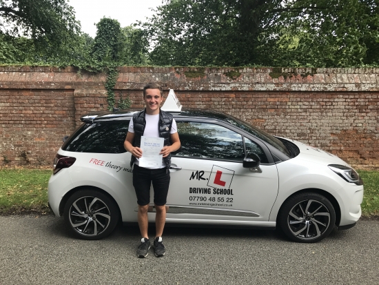 Congratulations to Charlie Jones from Cheveley who passed his driving test 1st time on the 21-7-17 in Cambridge after taking driving lessons with MRL Driving School