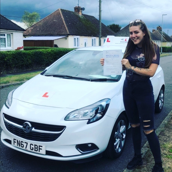 Congratulations to Sophie Crane from Soham who passed 1st time in Cambridge on the 24-9-19 after taking driving lessons with MR.L Driving School.