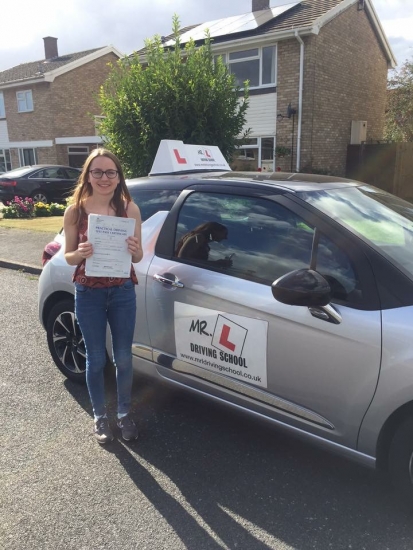 Congratulations to Vicky Kidd from Streatham who passed 1st time in Cambridge on the 6-10-16 after taking driving lessons with MRL Driving School