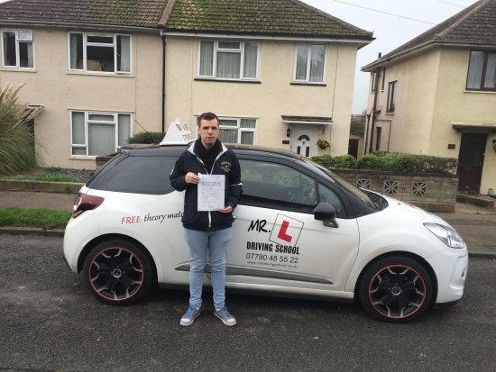 Congratulations to Stephen from Newmarket who passed 1st time in Cambridge on the 17-12-15 after taking driving lessons with MRL Driving School