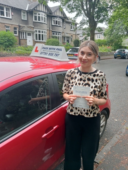I´d like to say a huge thank you to Ellie-Mae, for sending me this lovely review after passing her test recently ☺️<br />
After learning to drive for a couple of years else where and through covid, I had not much confidence and was very nervous when I first started with Phil, fast forward a year and I’ve passed my test with only a few minors and my confidence in driving has grown so much wi