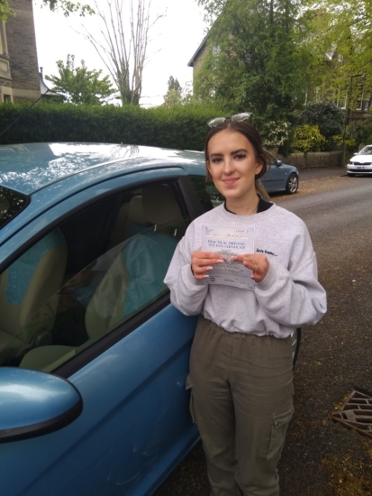 Huge congratulations go to Elspeth who passed her driving test this morning at the first attempt and with only 5 driver faults.<br />
She´s joins my exclusive club of passing both theory and driving tests first time.<br />
It´s been an absolute pleasure taking you for lessons, enjoy your independence and stay safe 👏👏👏👏