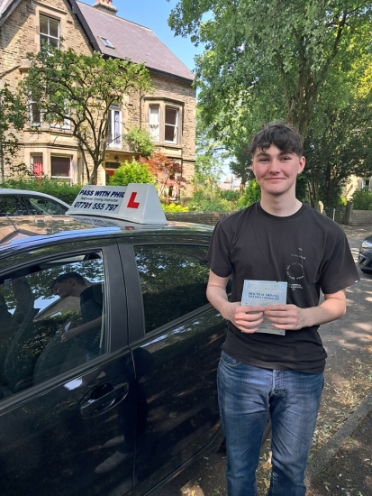 Another 1st time pass ! 😁<br />
<br />
Huge congratulations go to Finn, who passed his test today and with only 3 driver faults. Another of my learners who joins my exclusive club of passing both theory and driving test 1st time.<br />
<br />
It´s been an absolute pleasure taking you for lessons, enjoy your independence and stay safe 👏 👍
