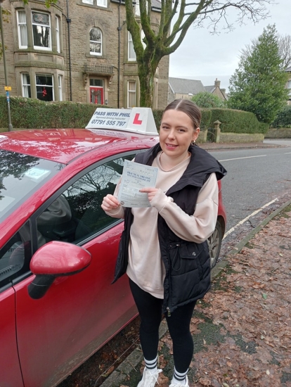 Massive congratulations go to Natalie, who passed her driving test today in Buxton and with only 3 driver faults.<br />
It´s been an absolute pleasure taking you for lessons. Enjoy your independence, have a wonderful Christmas and stay safe. 👏👏👏