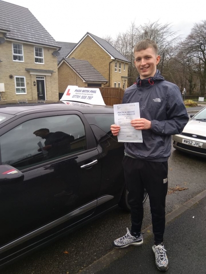 FIRST TIME PASS.<br />
Huge congratulations to Freddie who has passed his driving test this afternoon at the first attempt. Well done. It´s been an absolute pleasure taking you for lessons, enjoy your independence and stay safe.