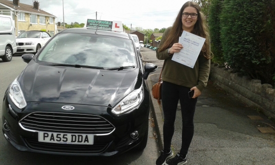 Hanna Morris absolutely thrilled to be holding her Pass Certificate after passing her driving test first time today It was an excellent safe and confident driver with only one driver fault - so nearly a clean sheet Hanna overcame those nerves taking on board Salvinaacute;s advice to produce the result on the day Congratulations and well done again Salvina 20th May 2016